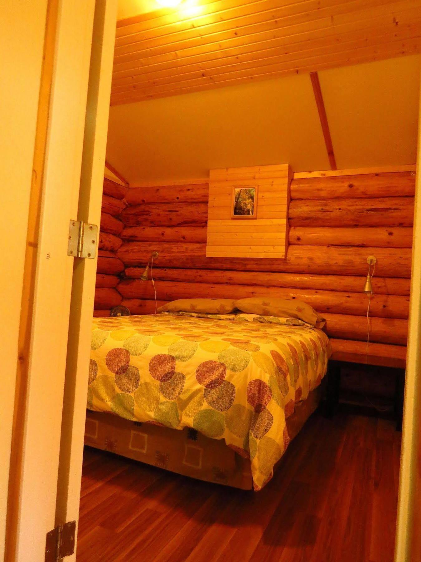 Cedar Haven Cabins And Resort 클리어워터비치 외부 사진